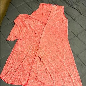 Lularoe sleeveless sweater duster in pink